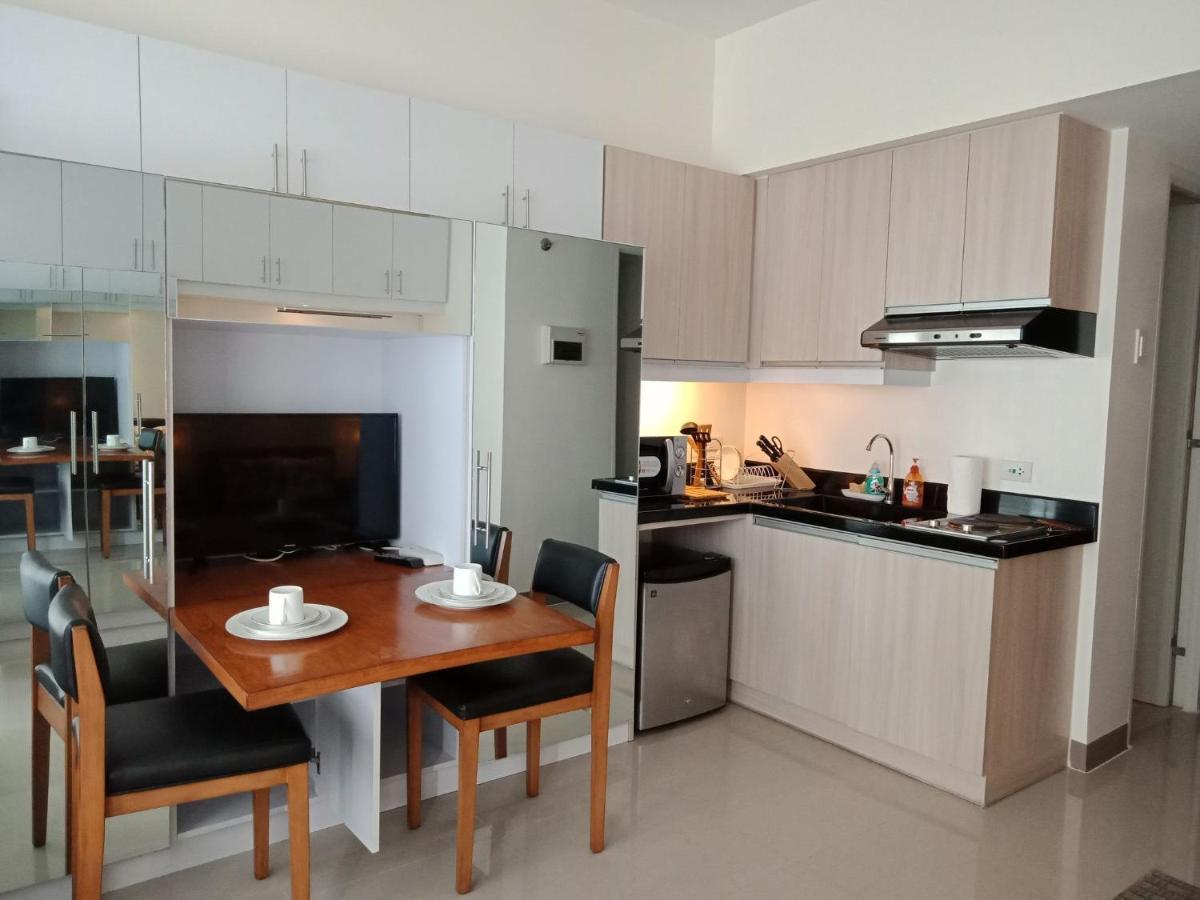 Mabolo Garden Flat A6 With Free Rooftop Pool Cebu Dış mekan fotoğraf